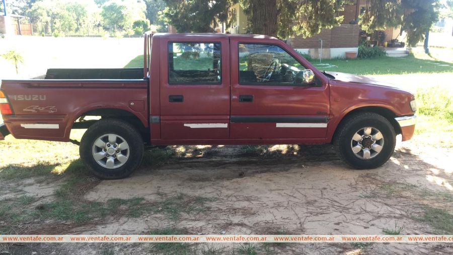 Vendo Isuzu mod 99 doble cabina 4x4